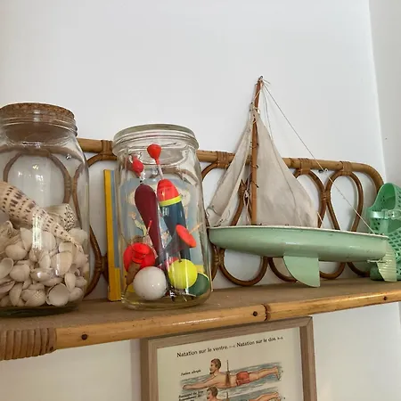 Douceur Des Pins לינה וארוחת בוקר 3*