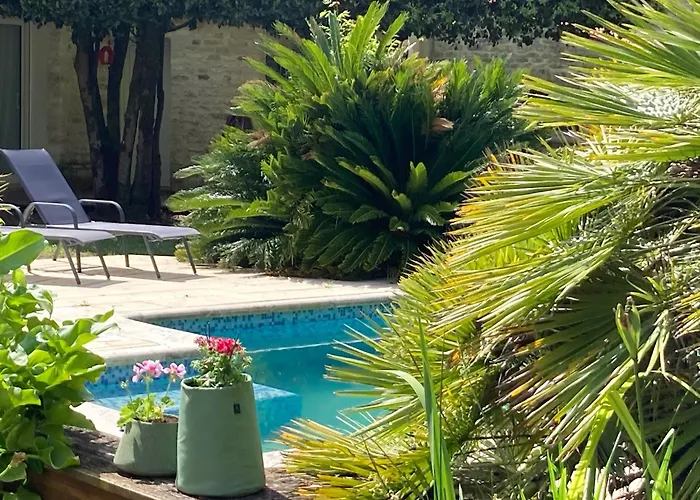 Douceur Des Pins 住宿加早餐酒店 3*