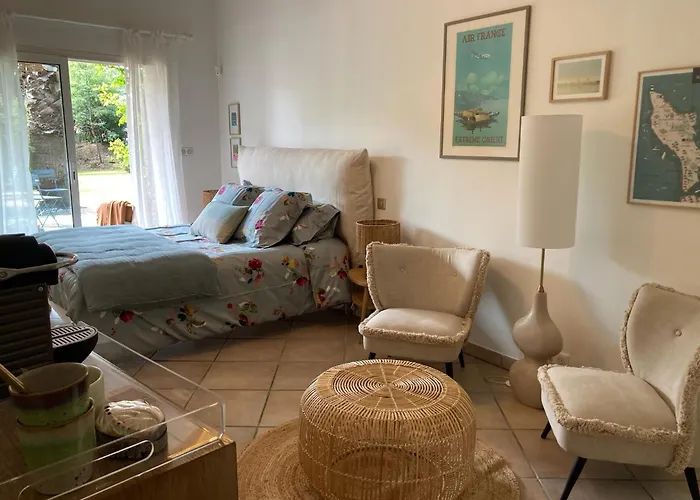 Douceur Des Pins 圣特罗让莱班